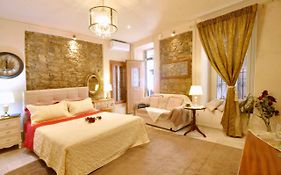 Venetian Suite Mitropolis By Konnect, Old Corfu Town